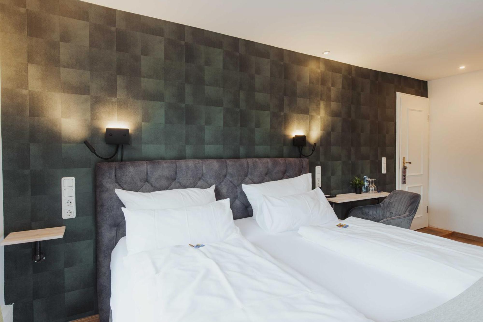 Hotel Butz ชาร์บอยท์ซ ภายนอก รูปภาพ