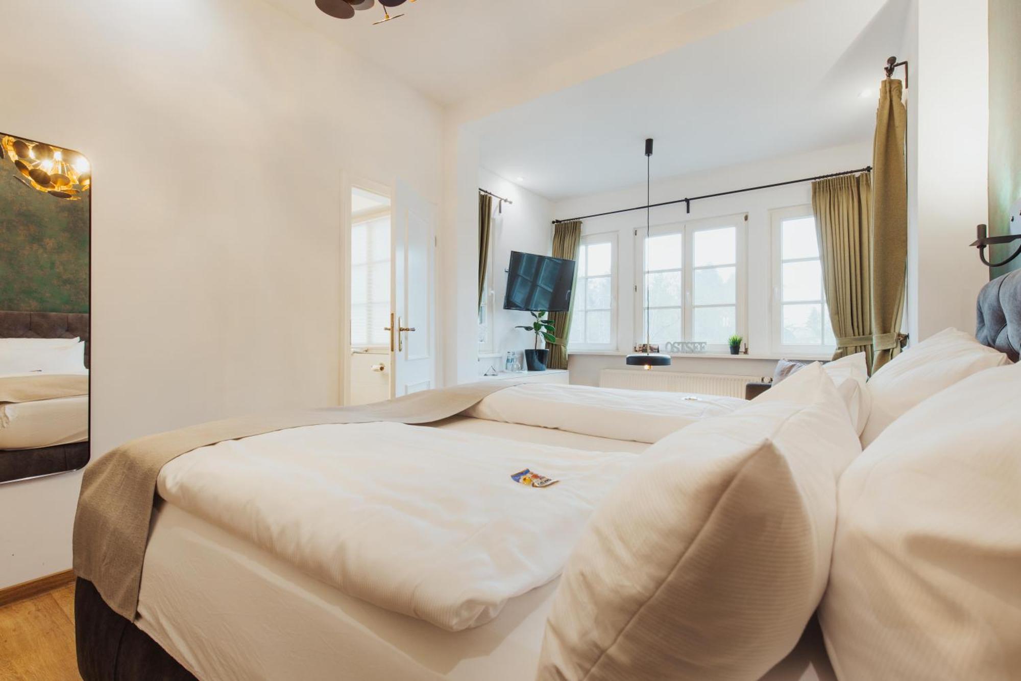 Hotel Butz ชาร์บอยท์ซ ภายนอก รูปภาพ